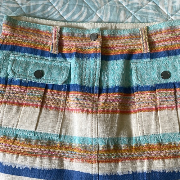 Worth multi textured skirt with lining. - Picture 3 of 5